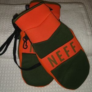 Men's NeFF Gloved